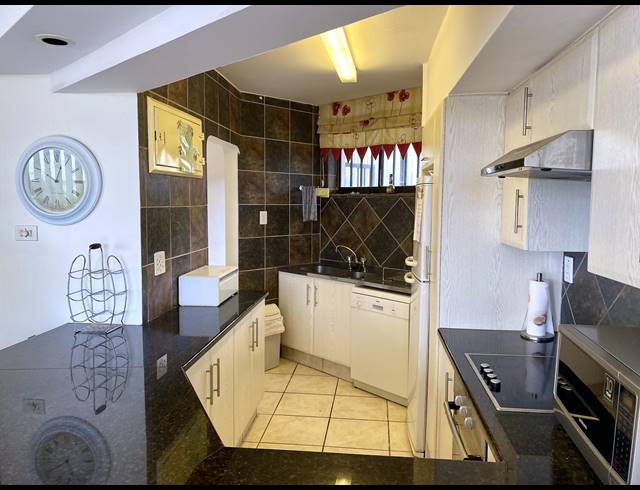 3 BEDROOM APARTMENT FOR SALE IN UMHLANGA CENTRAL